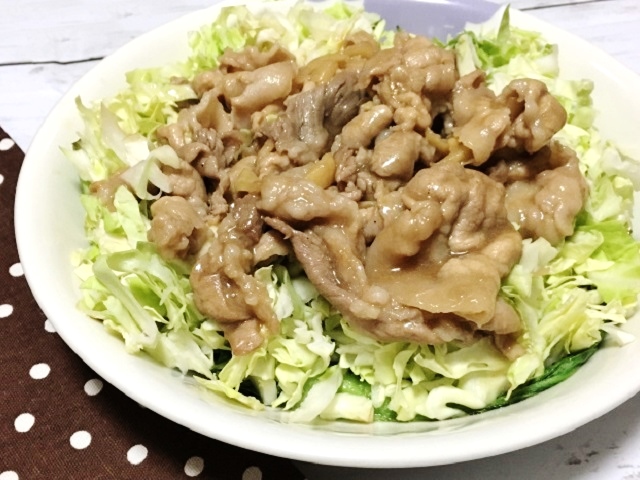 千切りキャベツが美味しい豚肉の甘酢炒め