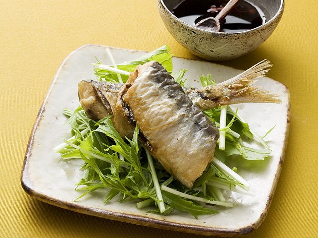 いわしのから揚げ・黒酢だれ