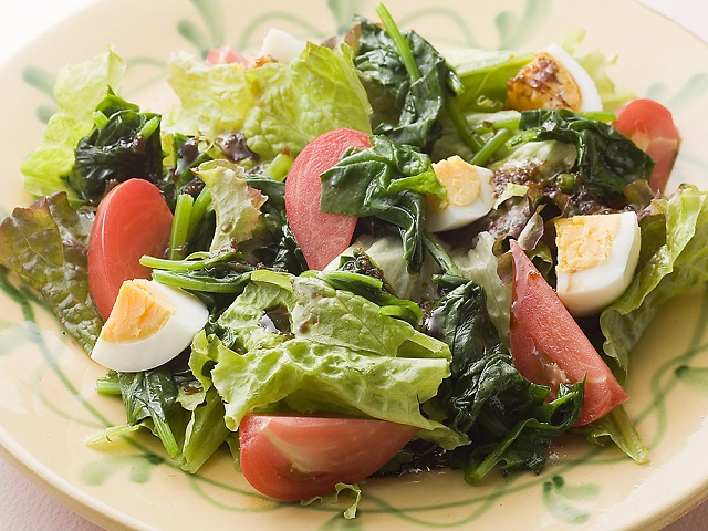 ほうれん草のホットサラダ