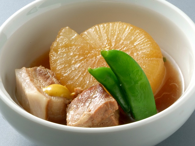 豚バラ肉と大根の煮物
