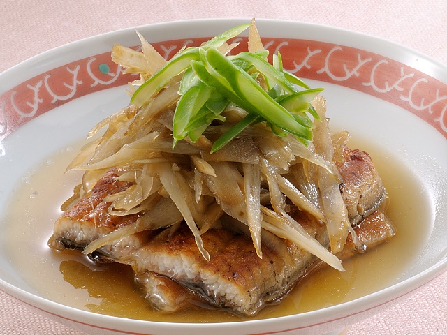 うなぎとごぼうのすき煮