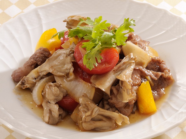 まいたけと牛肉のオイスターソース炒め