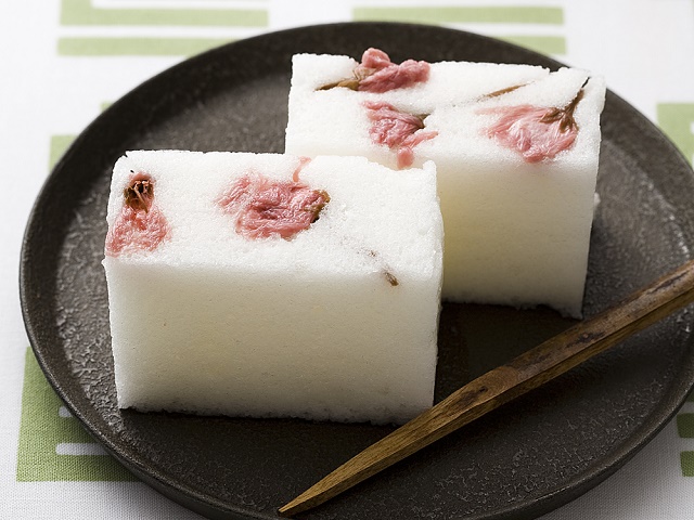 桜風味の淡雪かん
