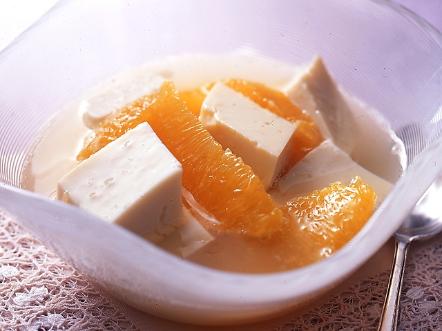 豆乳寒天とオレンジの杏仁豆腐風